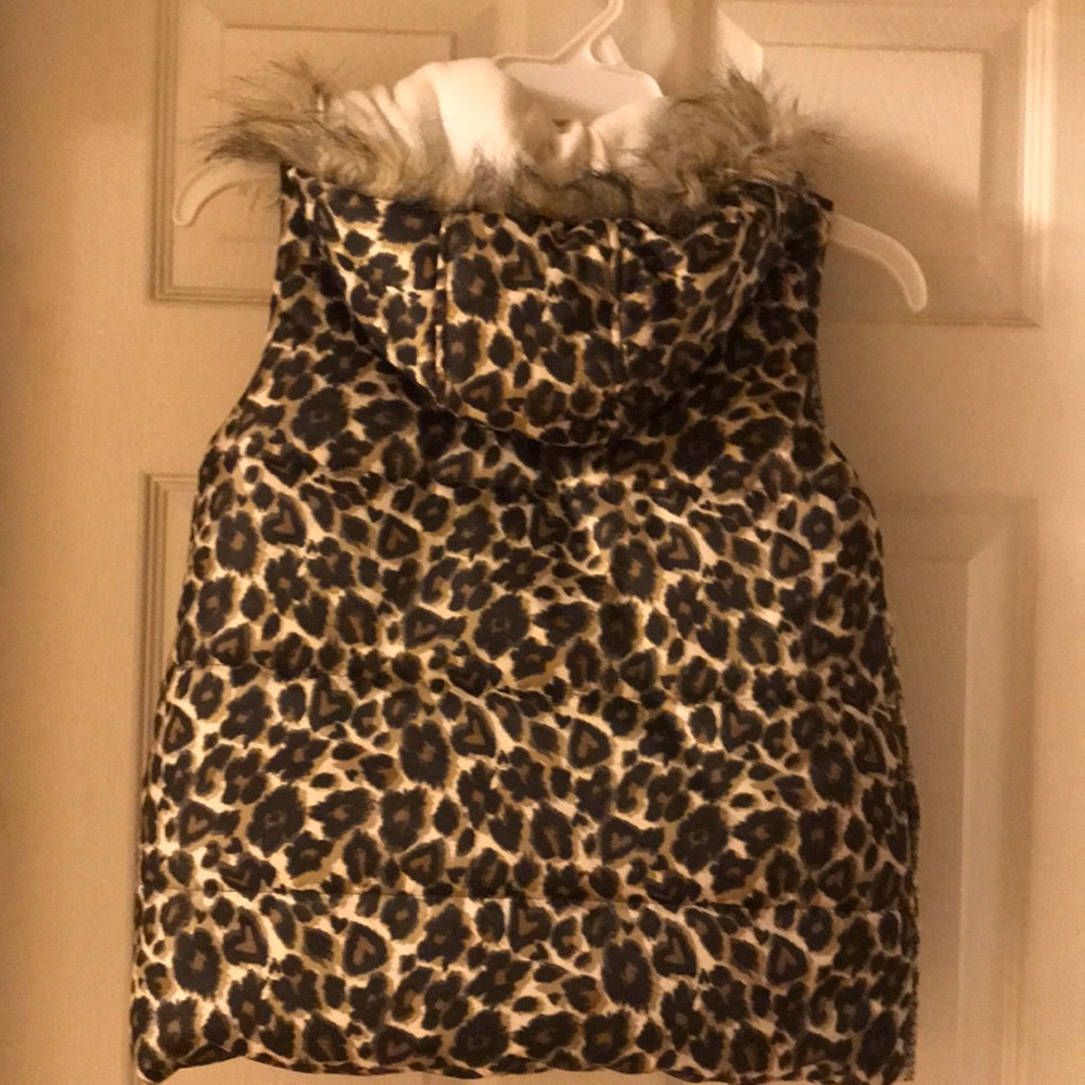 Vest - Picture 2 of 4